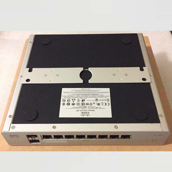 Cisco Meraki MS220-8P-HW 8 Port Desktop Ethernet Switch - UNCLAIMED - Picture 3 of 5